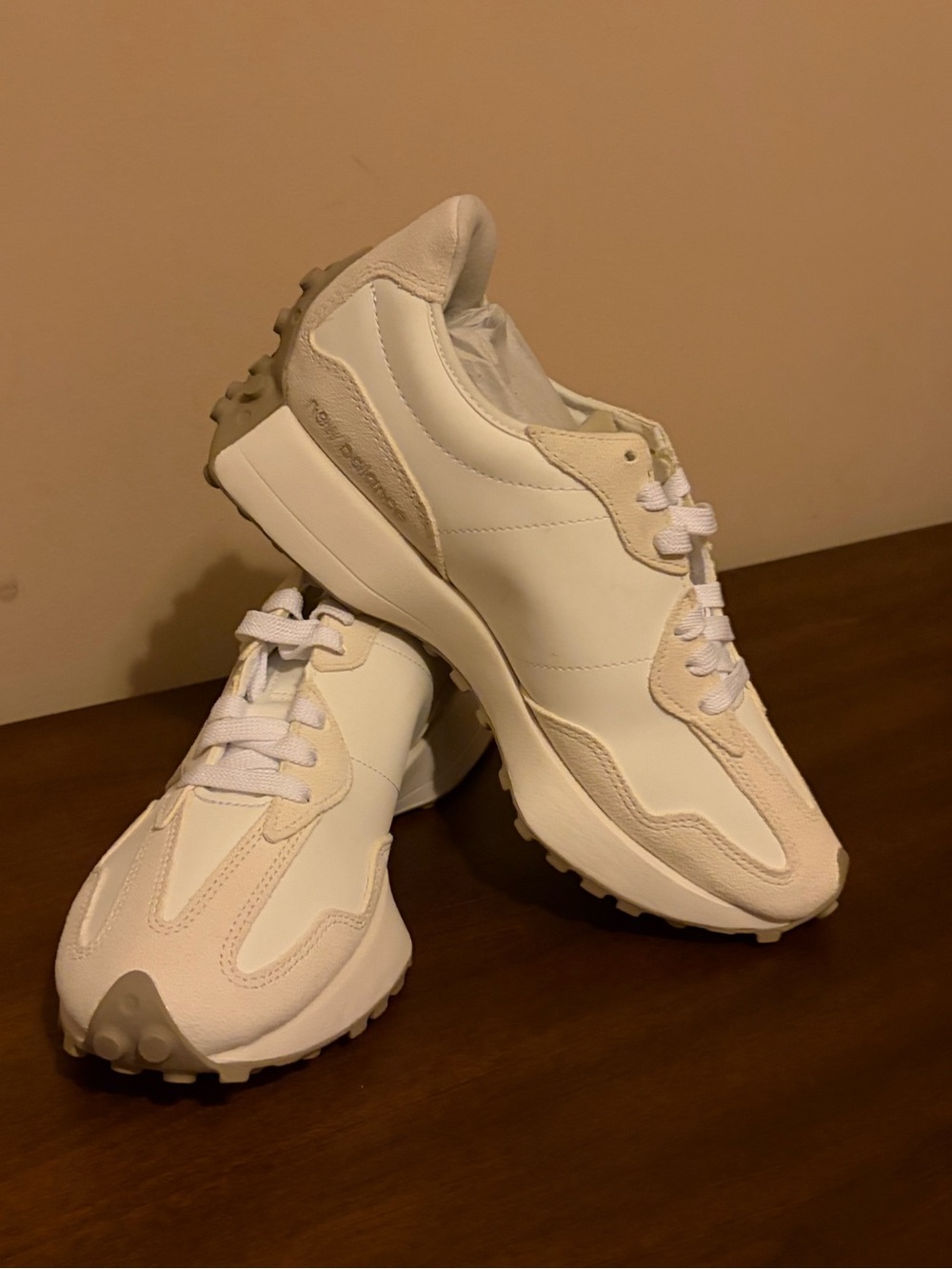 NWT women’s beige new balance pro athletic running sneakers size women 9.5 - Picture 3 of 6